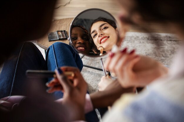 Budowanie długotrwałych relacji z klientami dzięki autentycznym treściom w mediach społecznościowych