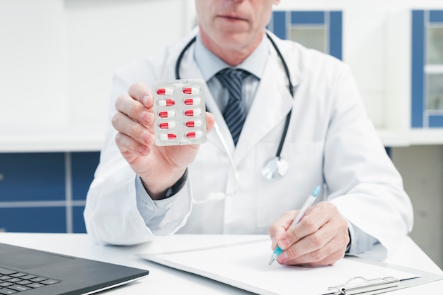 Znaczenie Pharmacovigilance w Zapewnianiu Bezpieczeństwa Pacjentów